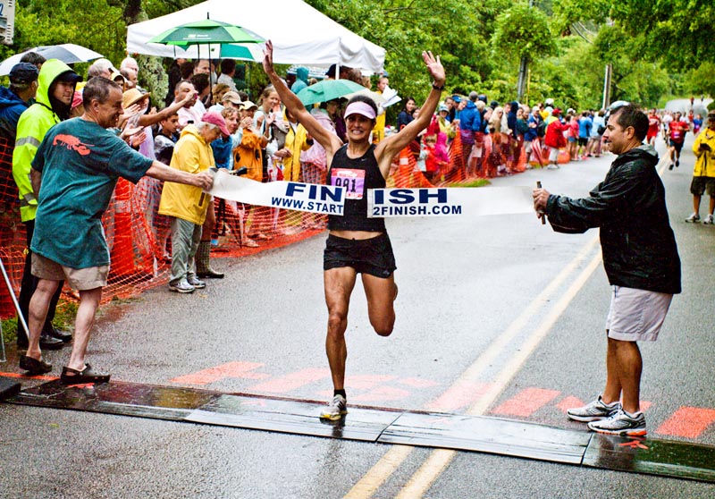 The Vineyard Gazette Martha S Vineyard News Running Or Rolling Road Race Rocks