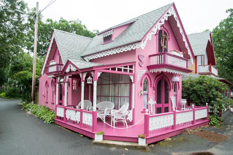 pink houses for rent