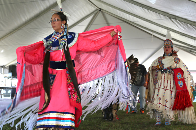 The Vineyard Gazette Martha's Vineyard News Aquinnah Pow Wow