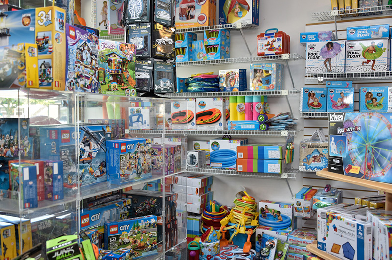 the toy box toy store
