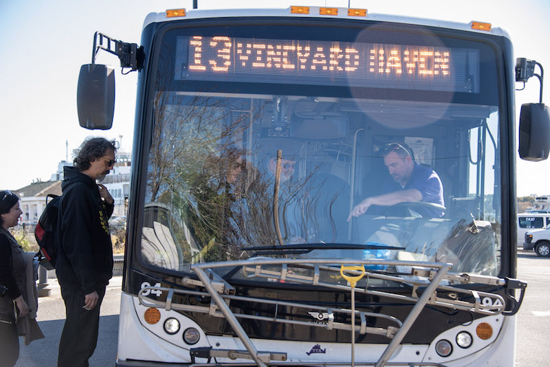 martha's vineyard bus