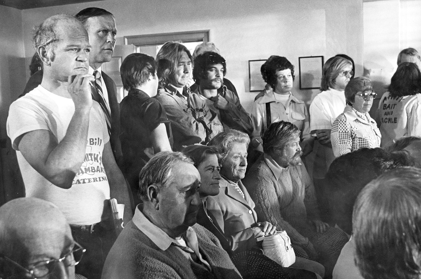Vineyard extras take part in legendary scene with Quint dragging his nails down the blackboard.