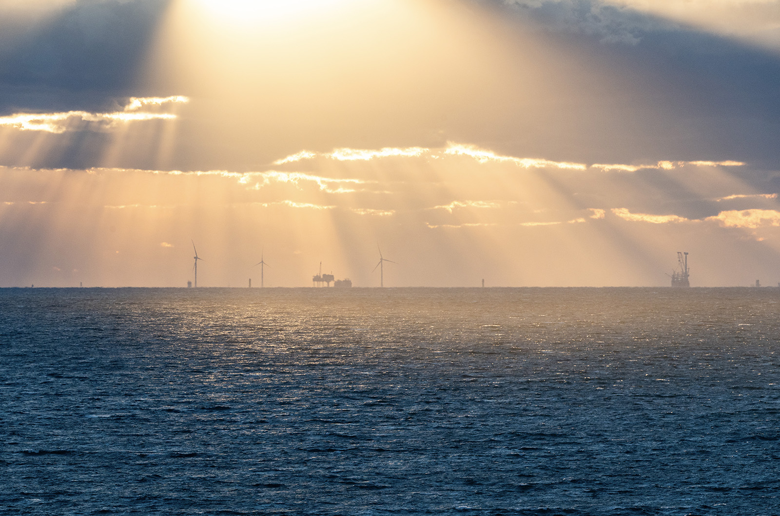 Construction Shut Down for Wind Farm Off Aquinnah