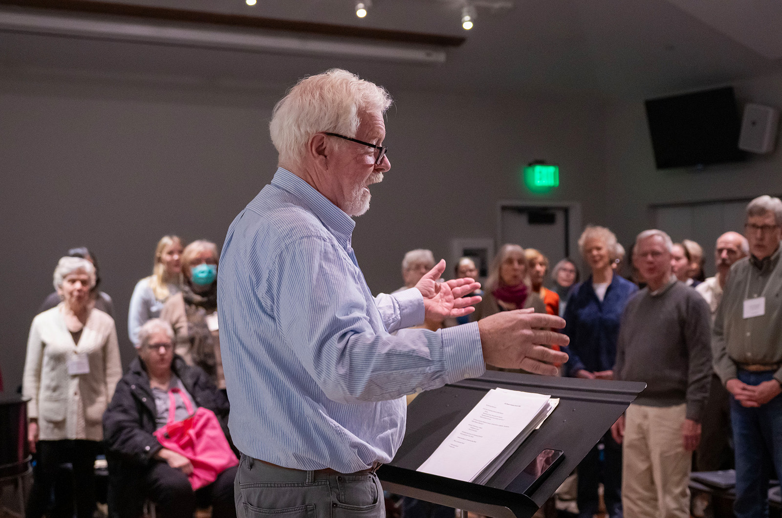 Hark! the Island Community Chorus Rings in the Season
