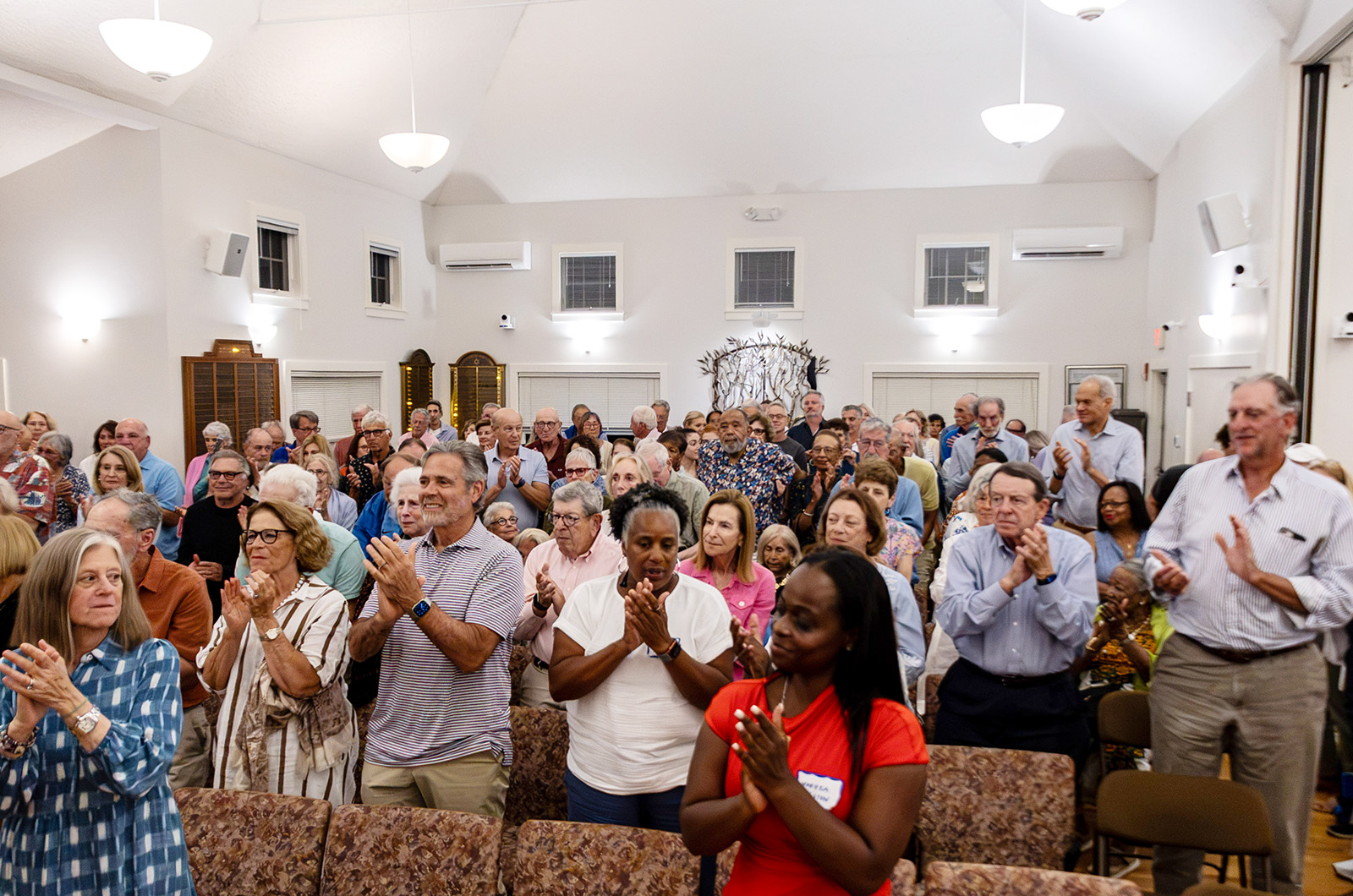 Mr. Jones spoke to a packed audience about the ongoing need for a Black/Jewish alliance.