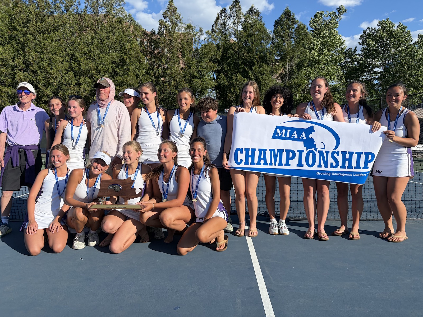Girls tennis went a perfect 20-0.