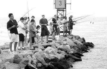 Fishermen at Menemsha Jetty