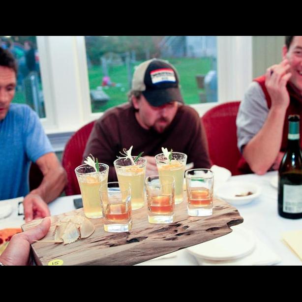 dandelion-based liquor table drinks