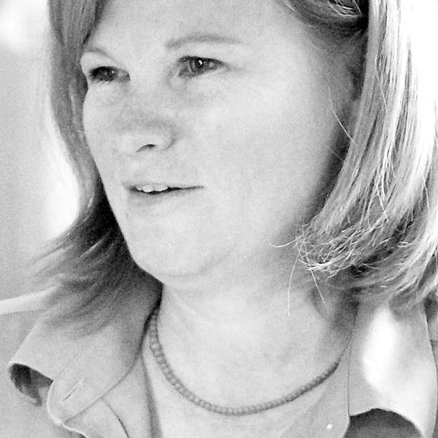 Tina Miller BW