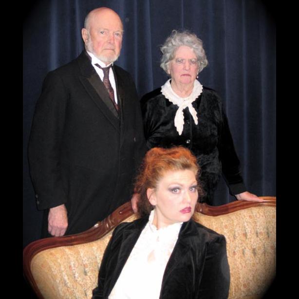 Din Lyons lee Fierro Chelsea McCarthy