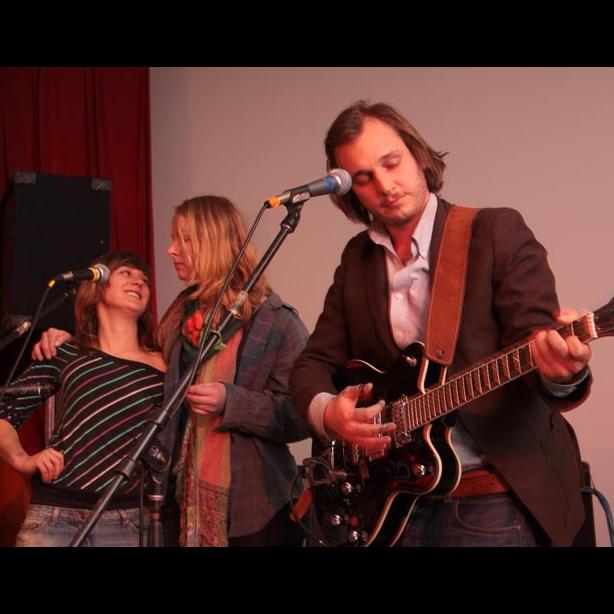 Nina Violet, Marciana Jones, Willy Mason musicians band
