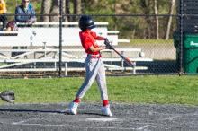 Base hit by Mateo Lynch.