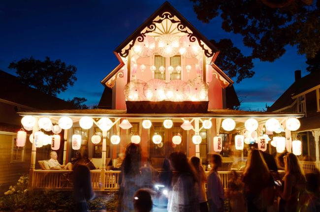 Many guests made their way to the Campground to see the magic.