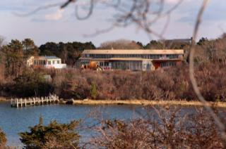 Zoia House