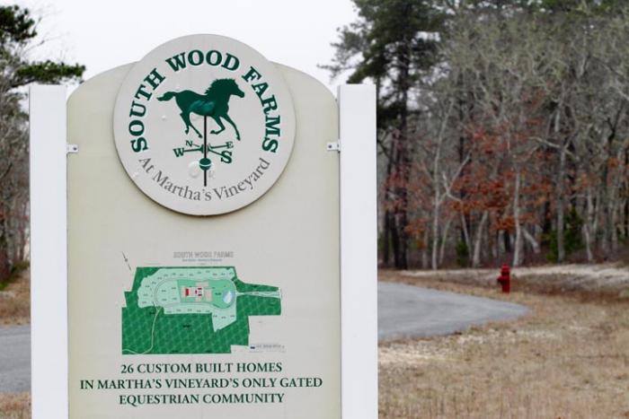 south woods farm sign