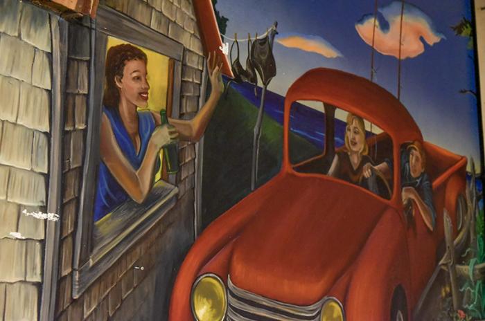 The friendship began when Ms. Datz did the murals at Hot Tin Roof, the storied Island nightclub co-owned by Ms. Simon.