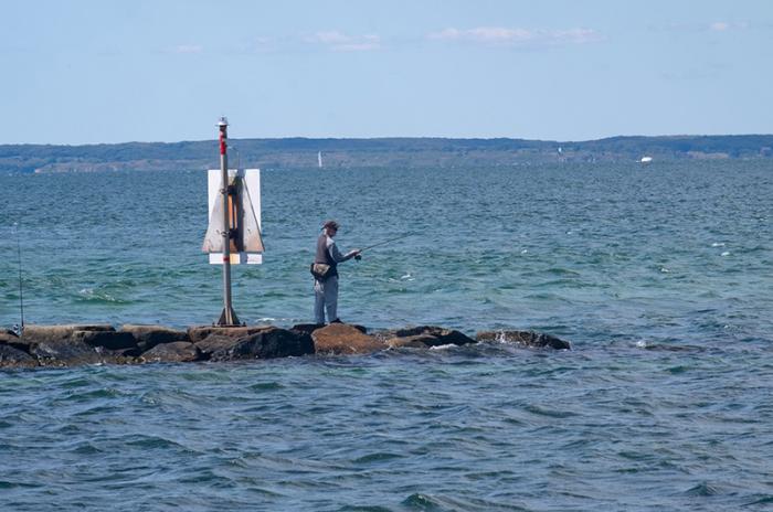 Tashmo jetty. Fishing the derby requires straddling a delicate line between fishing .etiquette and fierce competition