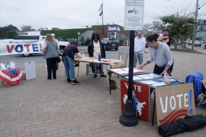 Organizers were on hand to help people register. Early voting continues through Friday.