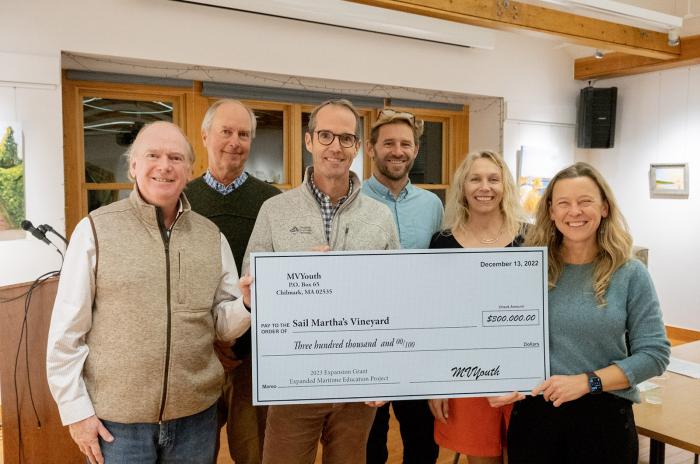 John Kettlewell, Jim Oakes, Dan Pesch, Andrew Nutton, Melissa Moore, Lindsey Scott.