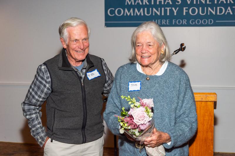 Kib and Tess Bramhall receive The Creative Living Award.
