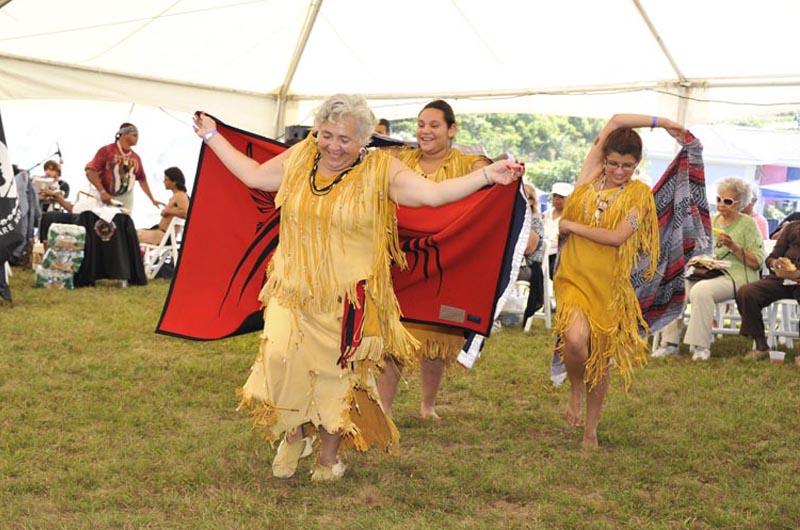 The Vineyard Gazette Martha's Vineyard News Aquinnah Powwow