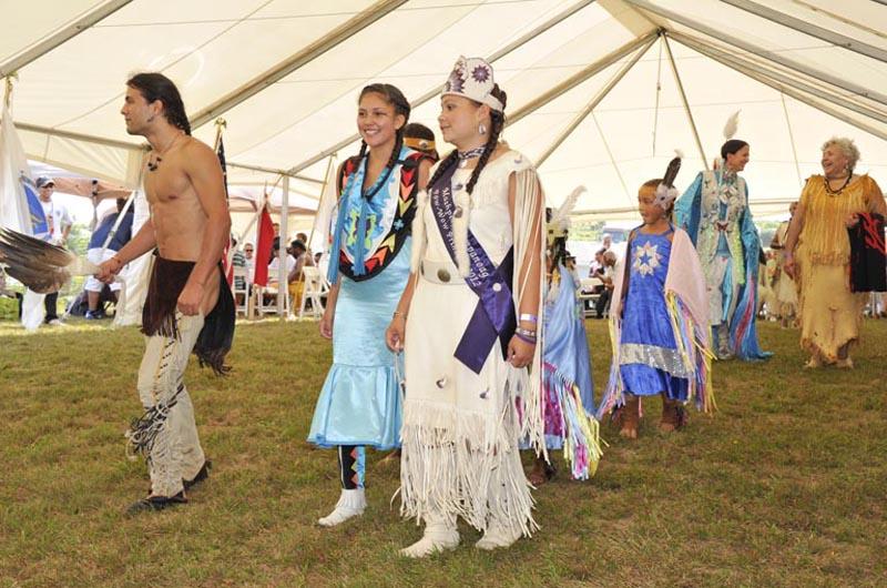 The Vineyard Gazette Martha's Vineyard News Aquinnah Powwow